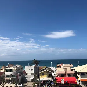  Apartamento Vista O Mar Demlubrante Na Localização Brasil