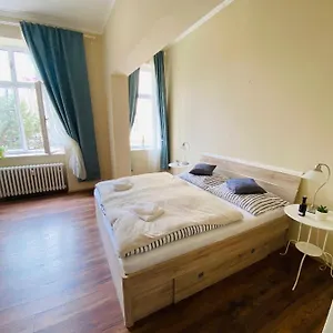 https://apartmn-diana.marianskelaznehotels.net