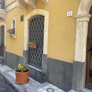 https://dimora-delle-sciare.catania-hotels.net