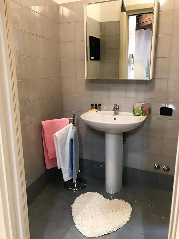 Marconi Rooms Alloggio Segreto Verona Apartmán